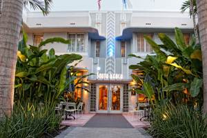 South Beach Hotel Offers Vacation Fun for the Entire Family