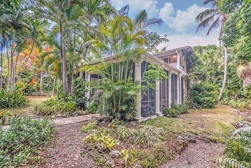The Majestic Corinthian Pillars of this Coconut Grove House Once Graced the Royal Palm Hotel – On the market – Curbed Miami