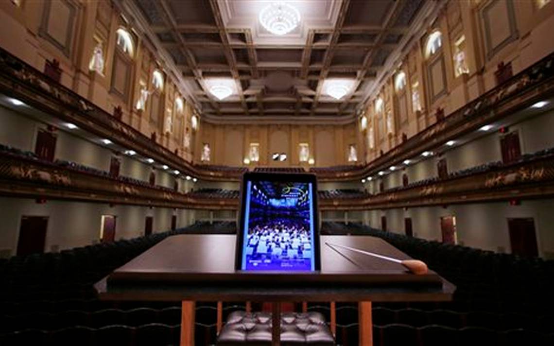 Tech at the symphony: Boston orchestra loaning patrons iPads | Miami Herald